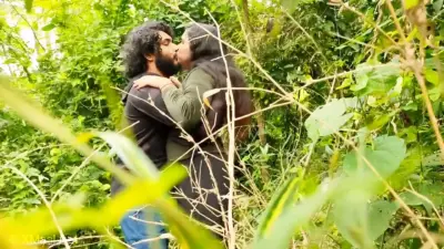 Desi Village Jungle Girl Bur Chudai Video Jungle Me Ashiķke Sath Chudai Karwate Huye Pakde Gye