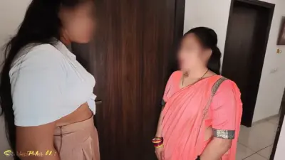 Indian Bhabhi Masssaga And Threesome Sex Hindi
