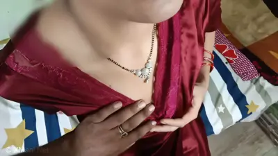 Newly Married Tanya Bhabhi Invite His Collage Boyfriend