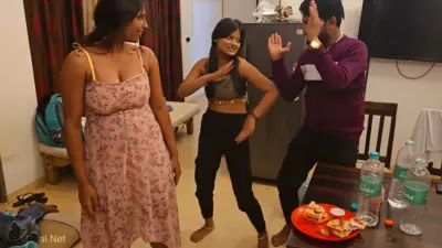 Tejaswini Prabhakar Pratibha Soni Enjoy The Complete Masti Dance